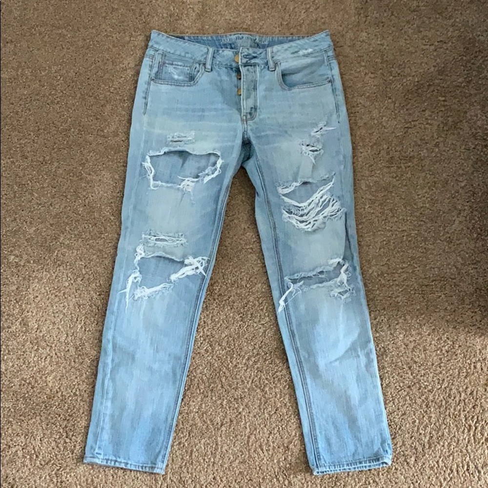 American Eagle mom jeans